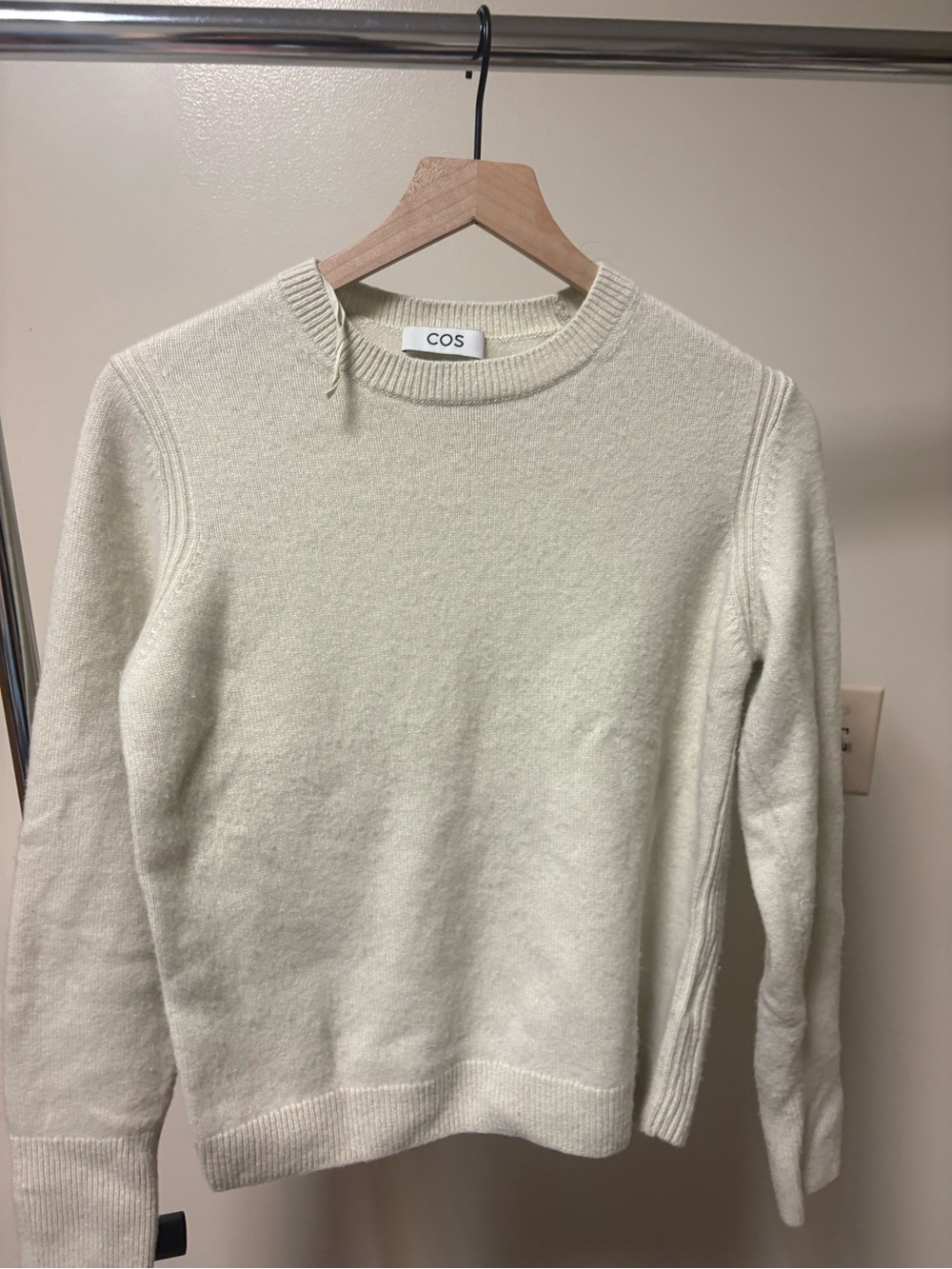 COS cashmere jumper - Picture 3 of 7